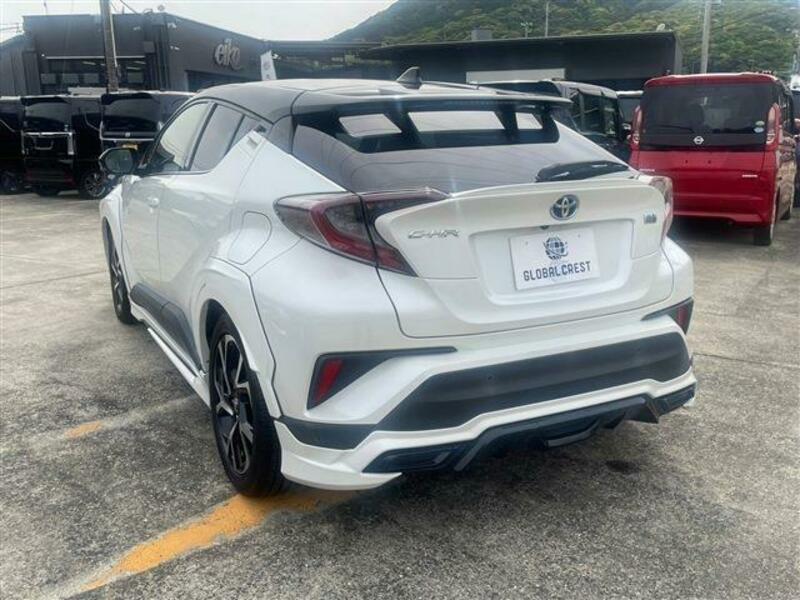 C-HR-10