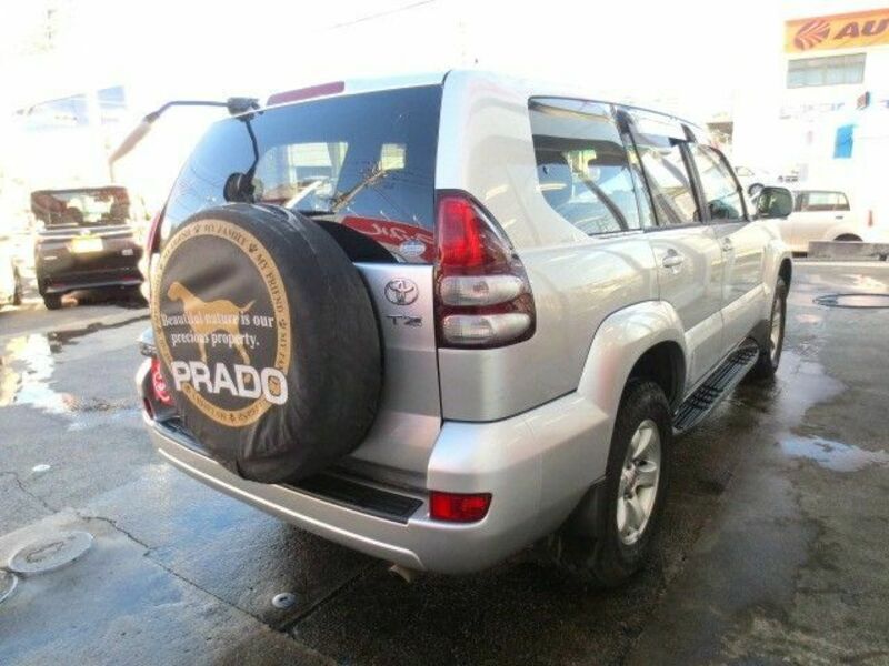 LAND CRUISER PRADO-2