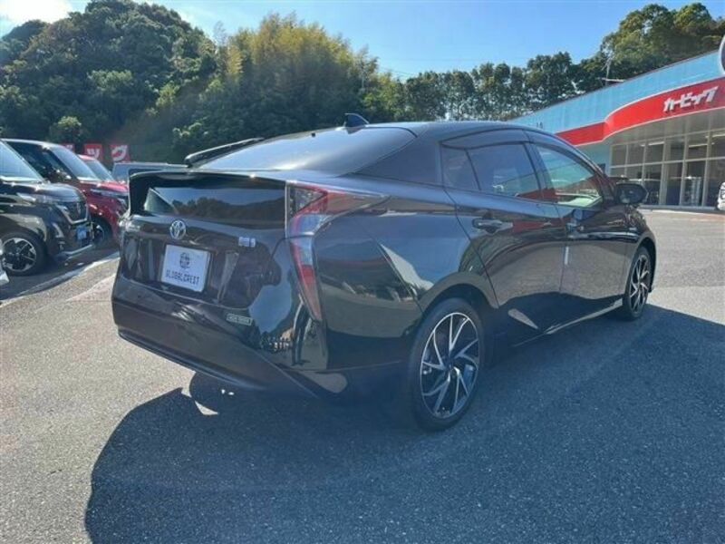 PRIUS-10