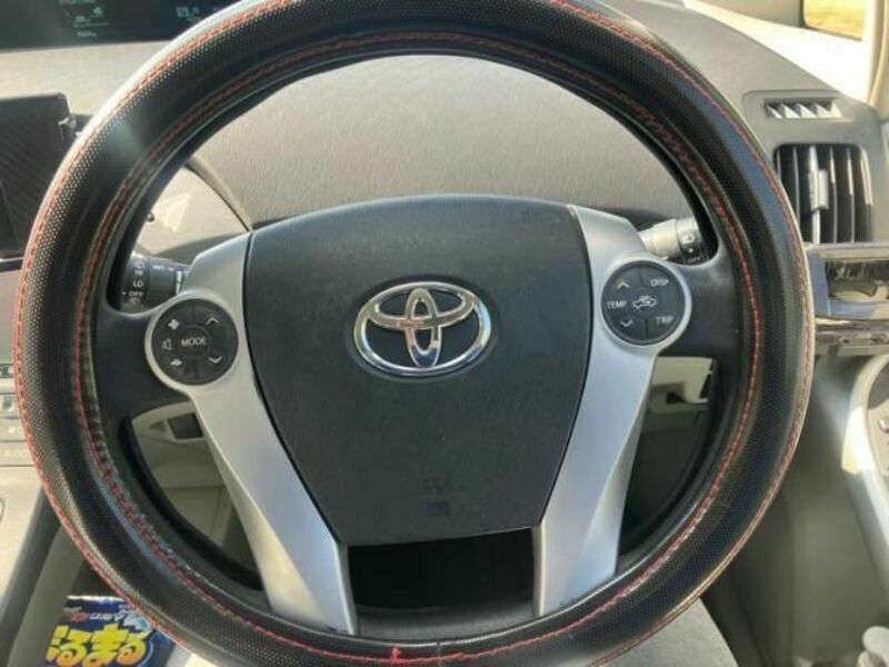 PRIUS-13