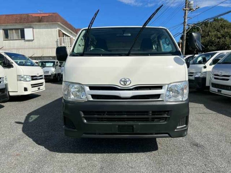 HIACE VAN-1