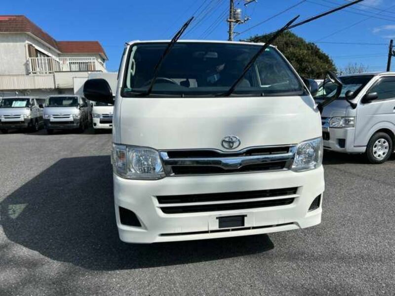 HIACE VAN-1