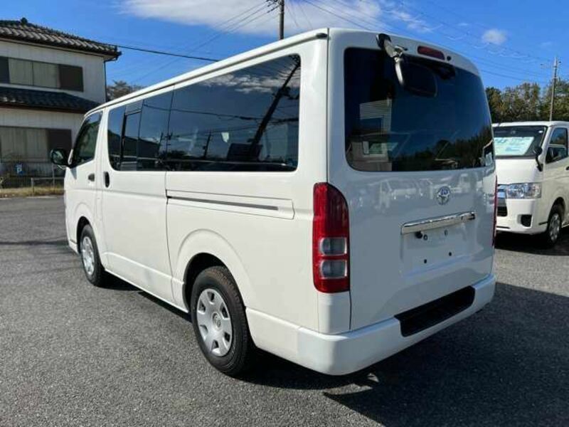 HIACE VAN-4