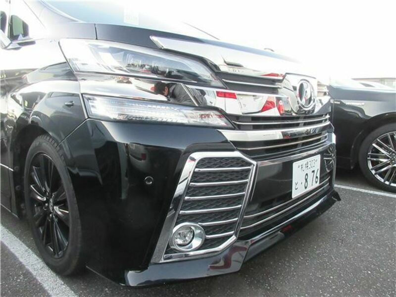 VELLFIRE-11