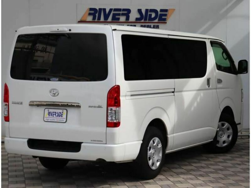 HIACE VAN-2