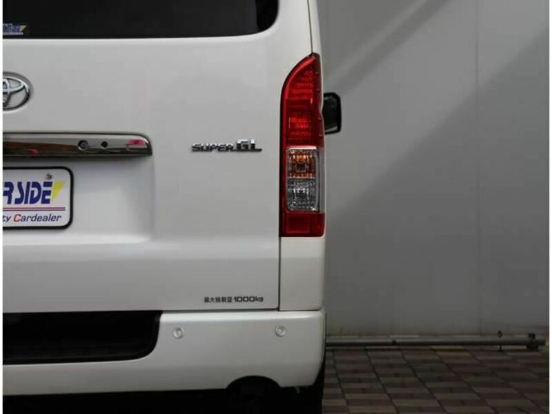 HIACE VAN-44