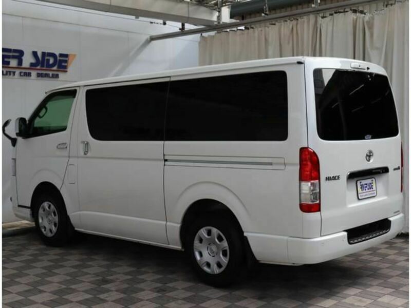 HIACE VAN-46