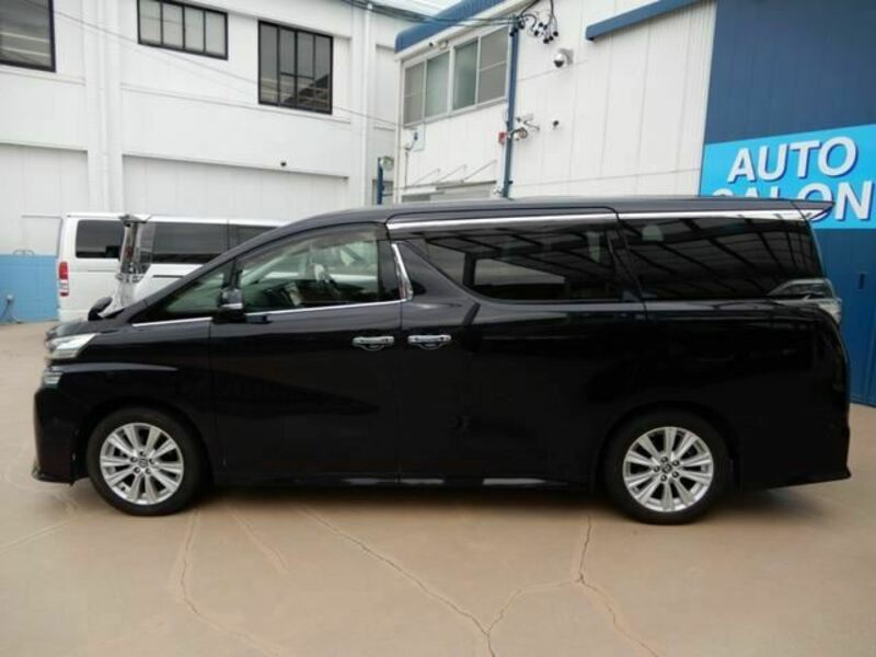 VELLFIRE-13