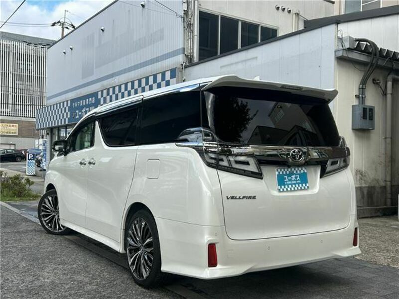 VELLFIRE-1