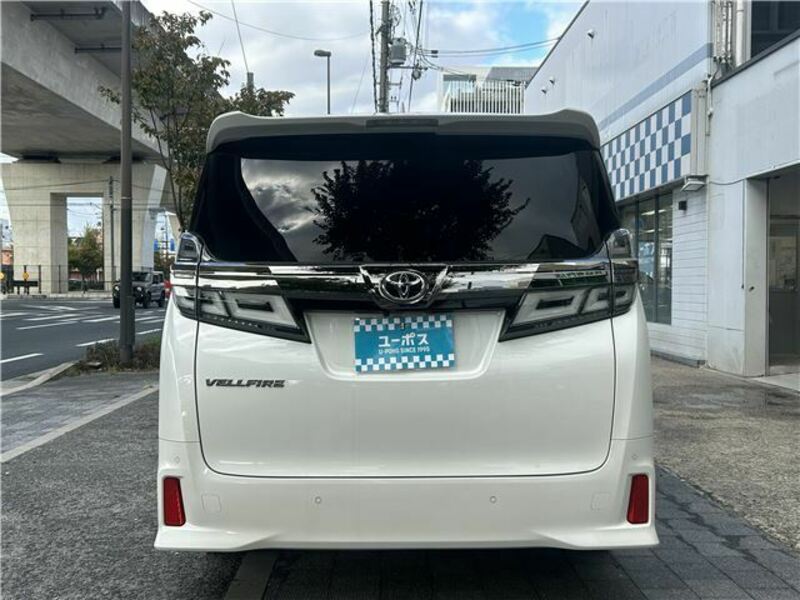 VELLFIRE-9