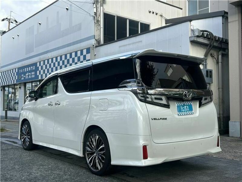 VELLFIRE-15