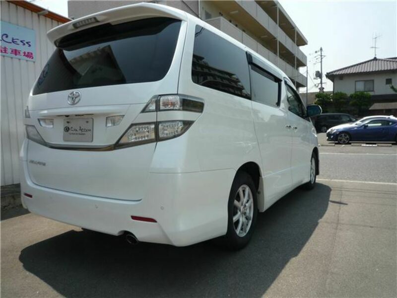 VELLFIRE-6