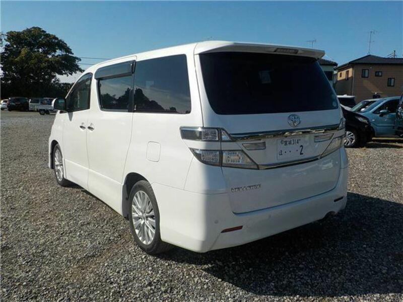 VELLFIRE-1