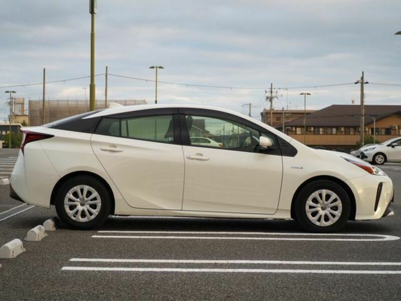 PRIUS-5