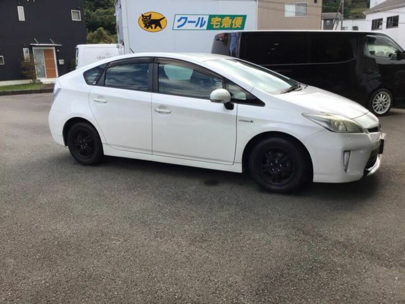 PRIUS-3