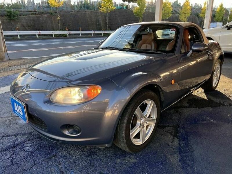 MAZDA　ROADSTER