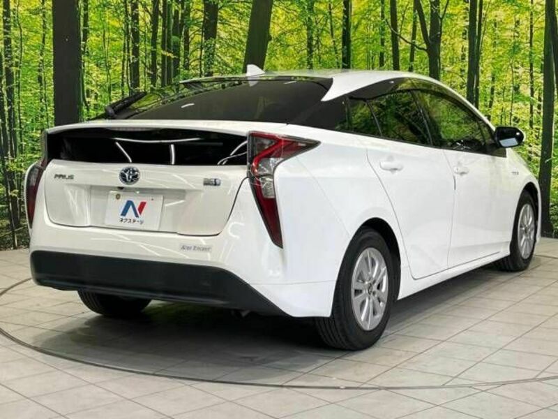 PRIUS-17