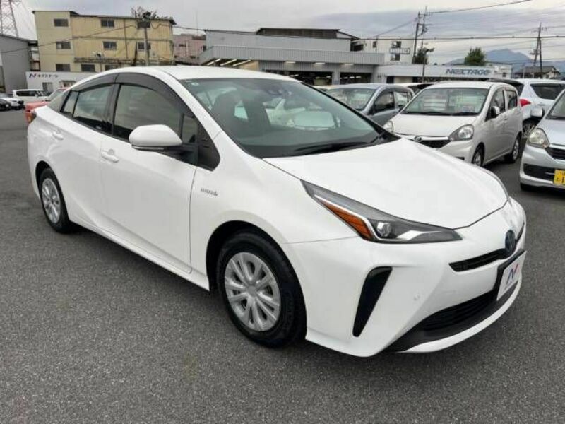 PRIUS-16