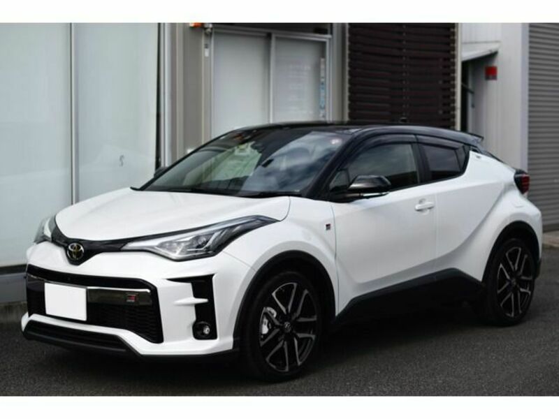 TOYOTA　C-HR