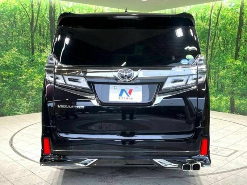 VELLFIRE-16