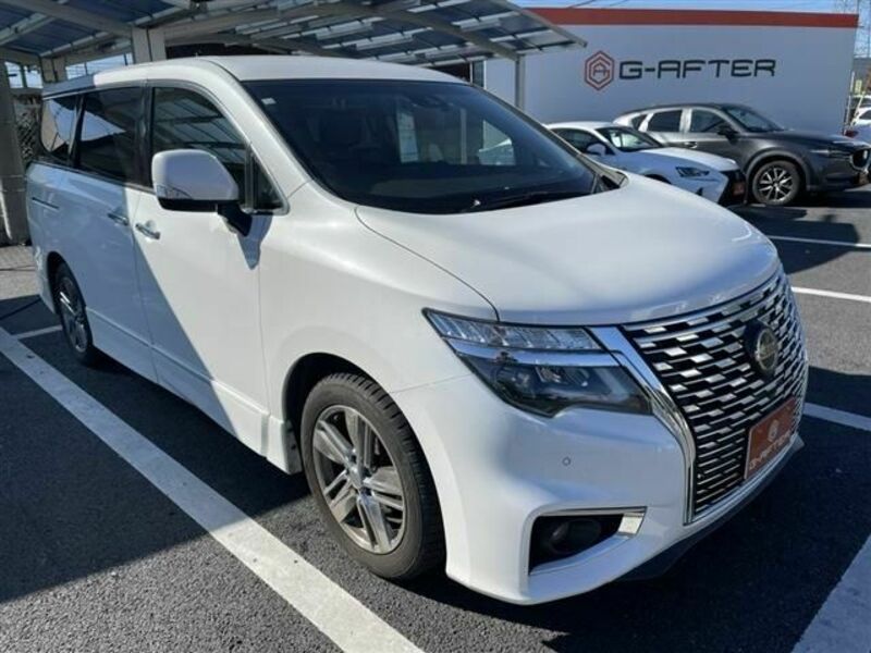 NISSAN ELGRAND