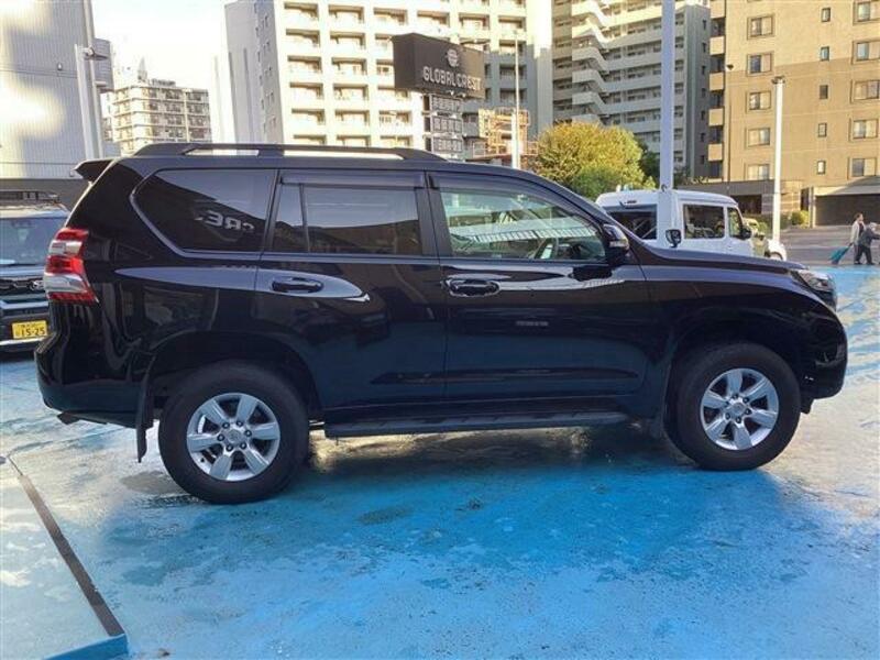 LAND CRUISER PRADO-3