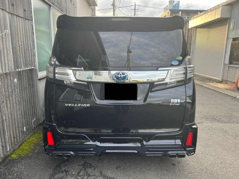 VELLFIRE-1