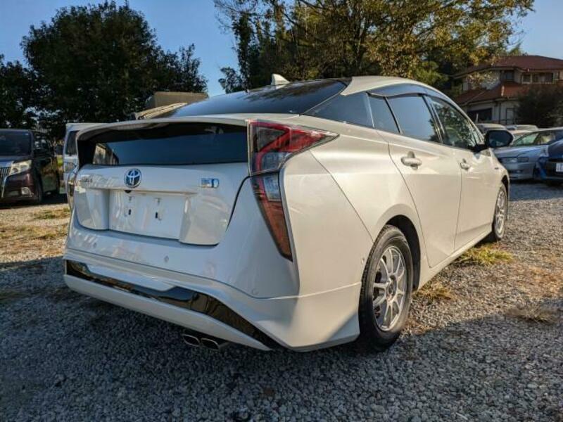 PRIUS-1