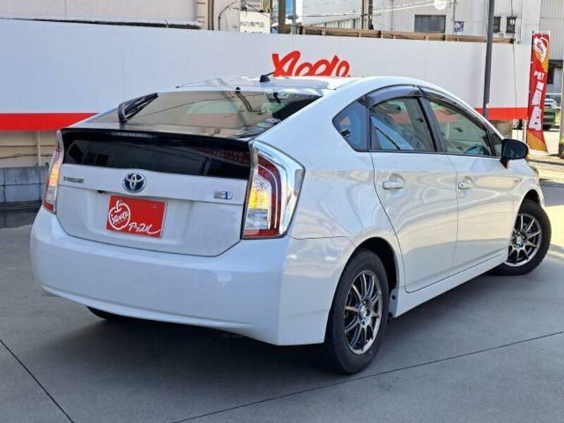 PRIUS-1