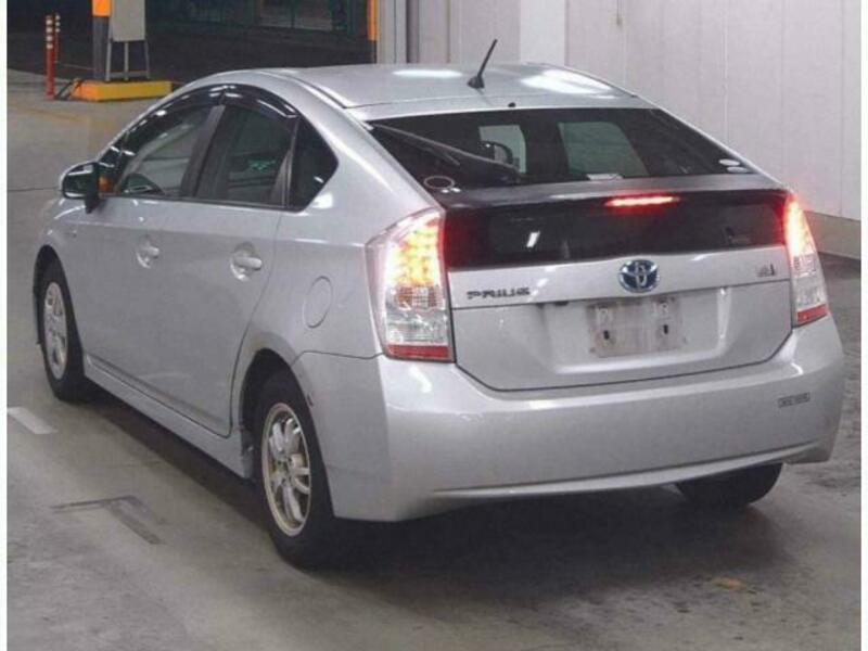 PRIUS-1