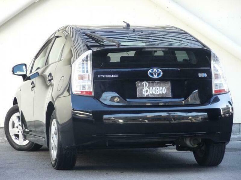 PRIUS-4