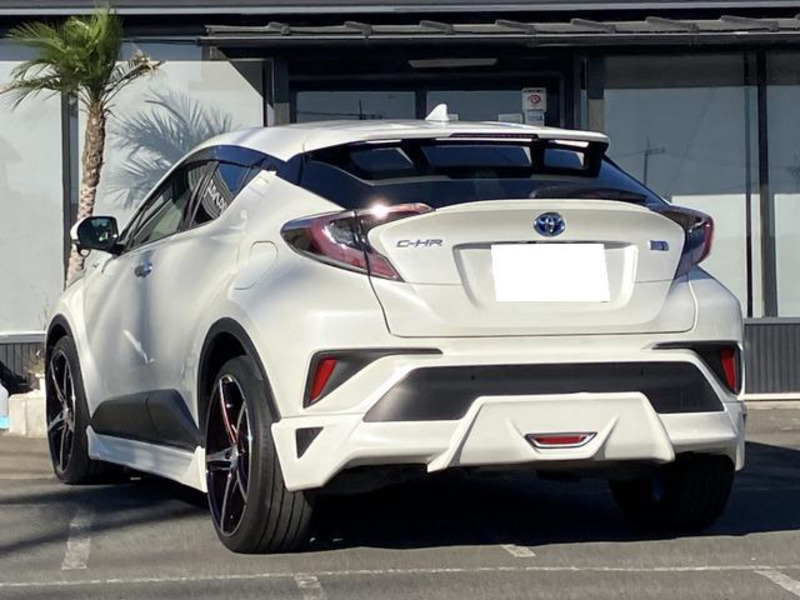 C-HR-6