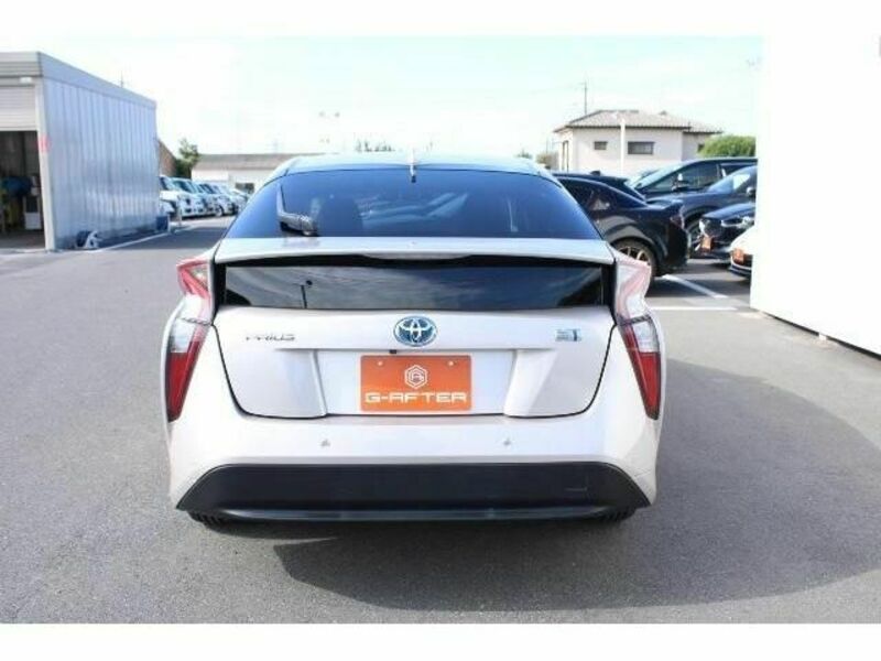 PRIUS-7