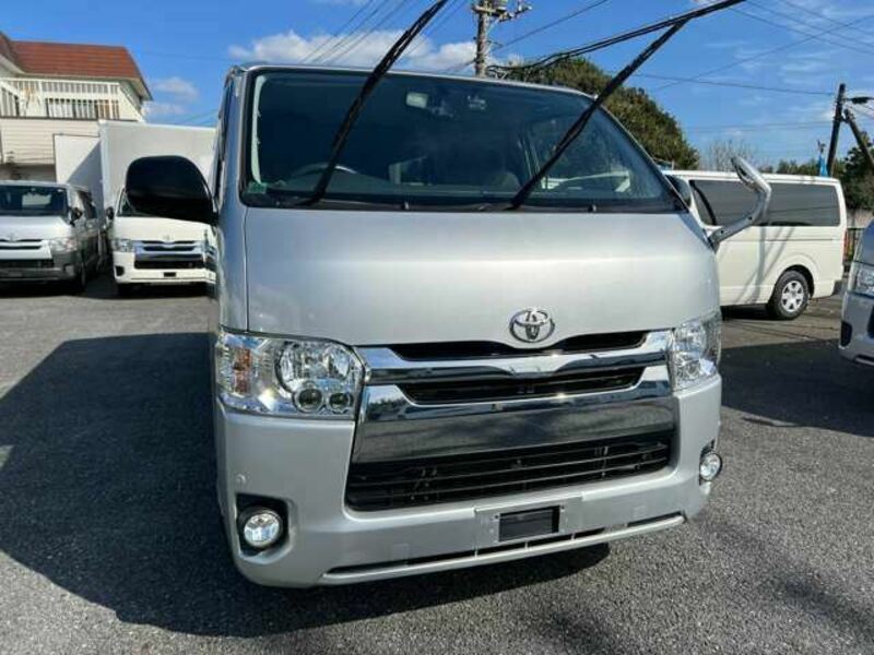 HIACE VAN-1