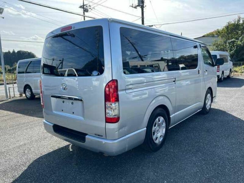 HIACE VAN-6