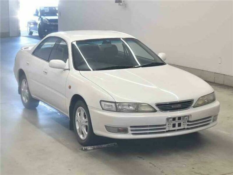 TOYOTA　CARINA ED