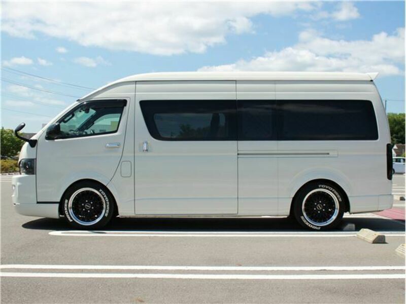 HIACE VAN-7