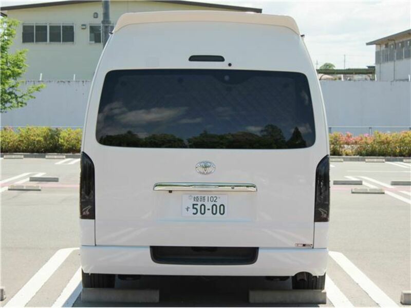 HIACE VAN-9