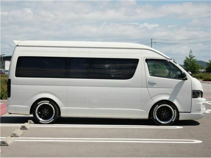 HIACE VAN-10