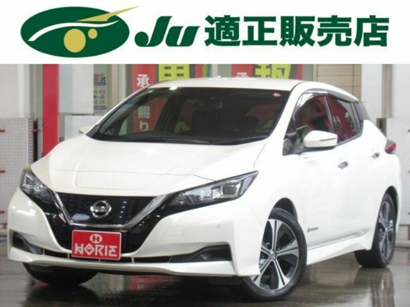 NISSAN　LEAF