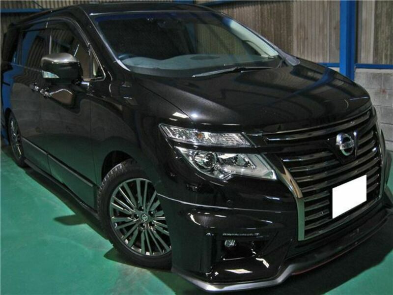 NISSAN　ELGRAND