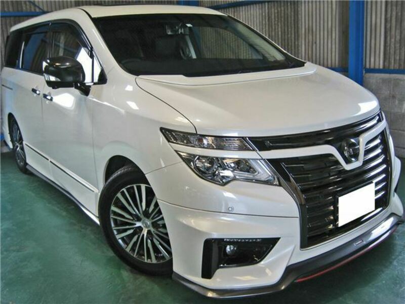 NISSAN　ELGRAND