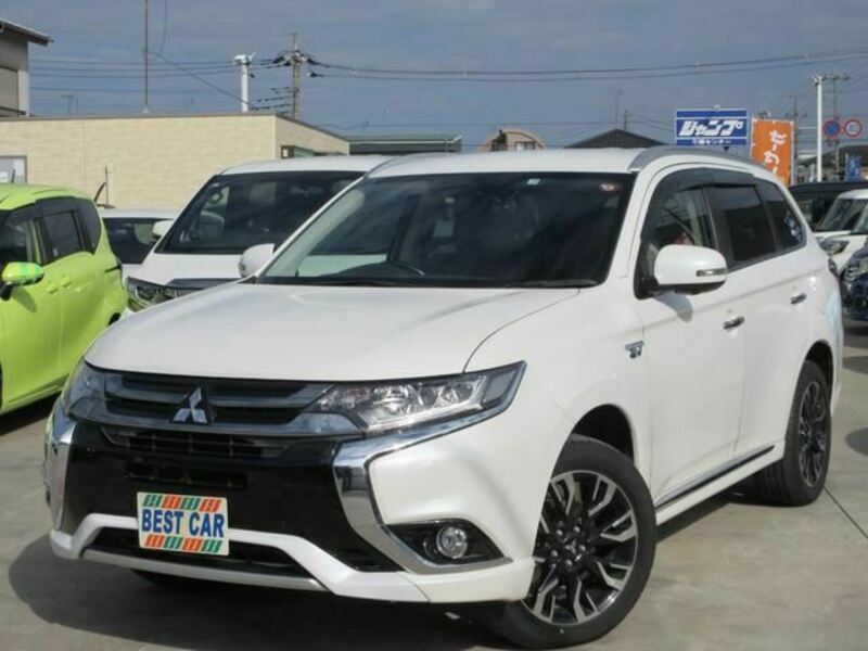 MITSUBISHI　OUTLANDER PHEV