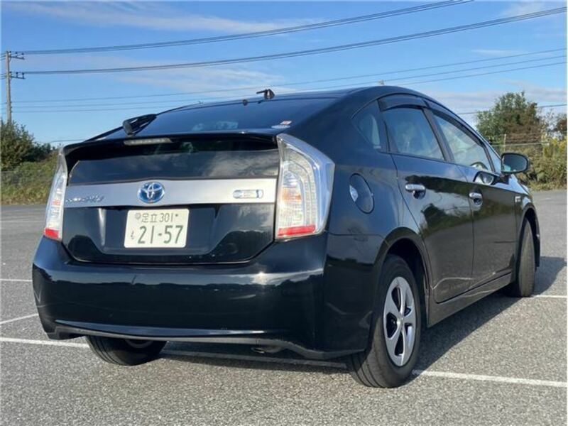 PRIUS PHV-4