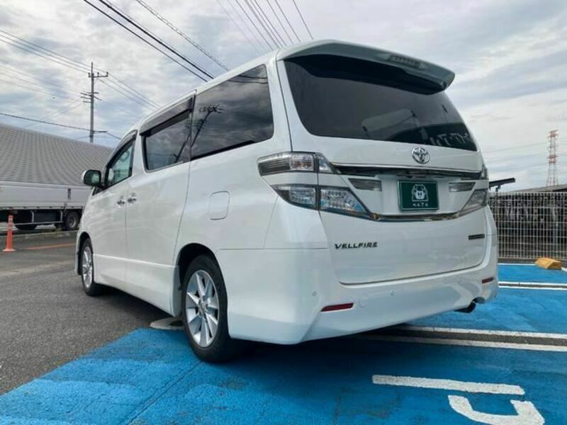 VELLFIRE-12