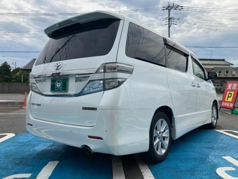 VELLFIRE-16