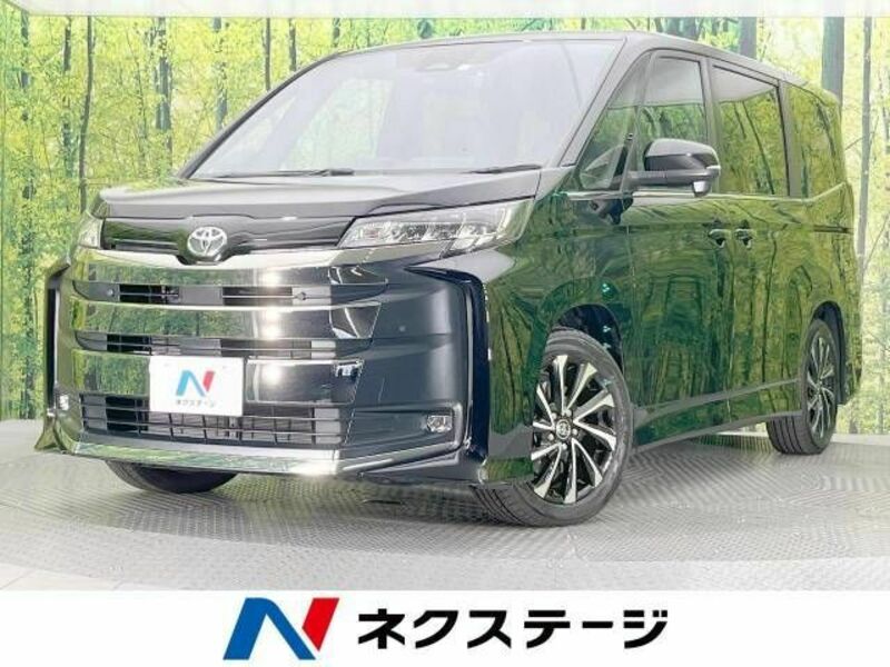 TOYOTA　NOAH