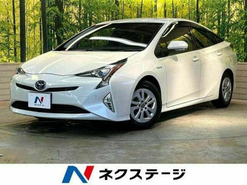 TOYOTA　PRIUS