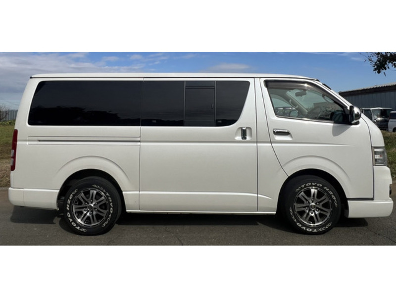 HIACE VAN-6