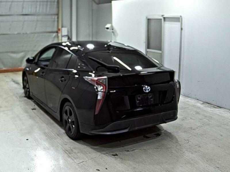 PRIUS-4